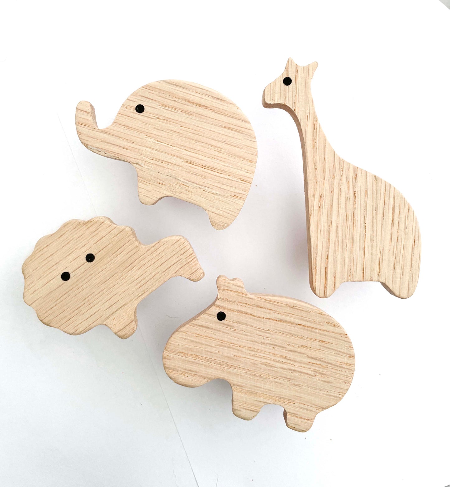 Tier Wandhaken & Möbelgriffe aus Holz. Tierische Haken aus Eiche in Skandinavischen Design Giraffe Nilpferd Elefant Löwe