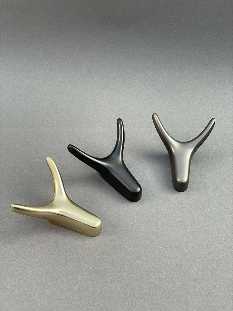 Einzelne Rentier Wandhaken im modernen Skandinavischem Stil. Goldene - Schwarze - Silberne - Anthrazit Metallhaken Wandhaken für Eingang