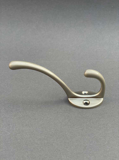 Einzelne Garderobenhaken im modernen Stil. Goldene - Schwarze - Silberne Metallhaken Wandhaken für Eingang