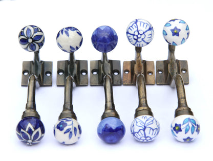 Einzelne Garderobenhaken Dunkelblaue Blume Florale Muster