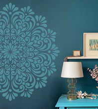 Lade das Bild in den Galerie-Viewer, SOFIA - 110 cm XXL Mandala Wandschablone - Große Yoga Mandala Schablone für Wand, Möbel oder Textil
