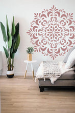 Lade das Bild in den Galerie-Viewer, Mandala Wandschablone - Yoga XXL Mandala Wand Schablone
