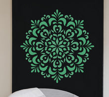 Lade das Bild in den Galerie-Viewer, Mandala Wandschablone - Yoga XXL Mandala Wand Schablone
